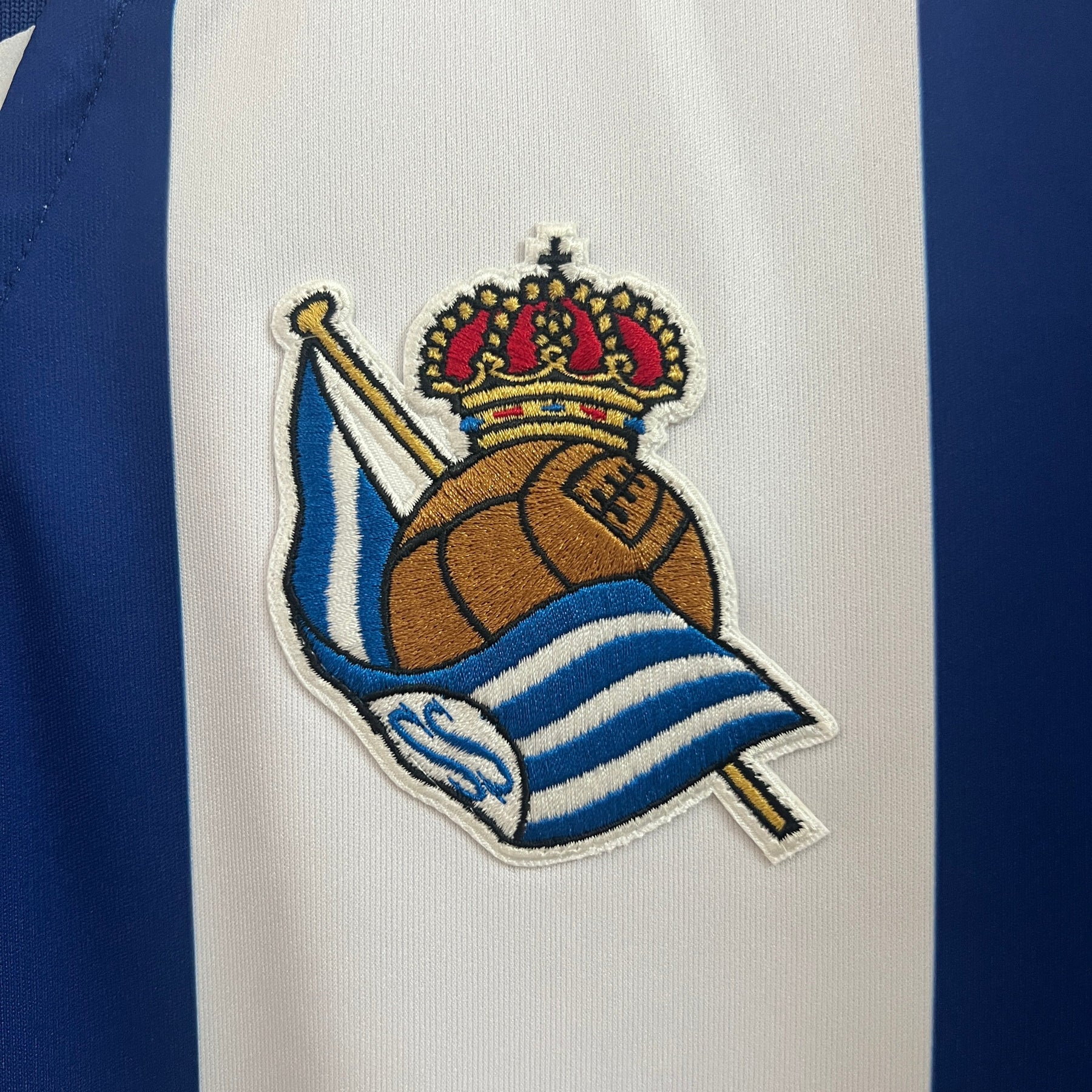 Camisa Real Sociedad Home 24/25 - Macron Torcedor Masculina