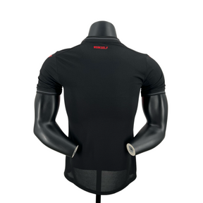 Camisa Bayern Leverkusen I 24/25 - Vermelha e Preta - Masculino Jogador