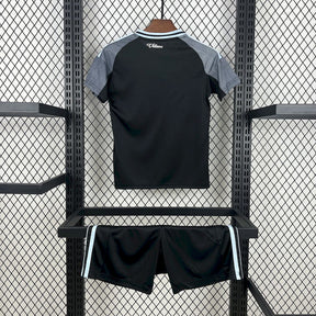 Kit Infantil Aston Villa Away 25/26 Adidas