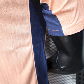 Camisa Barcelona Pre Jogo J25/26 Nike - Jogador