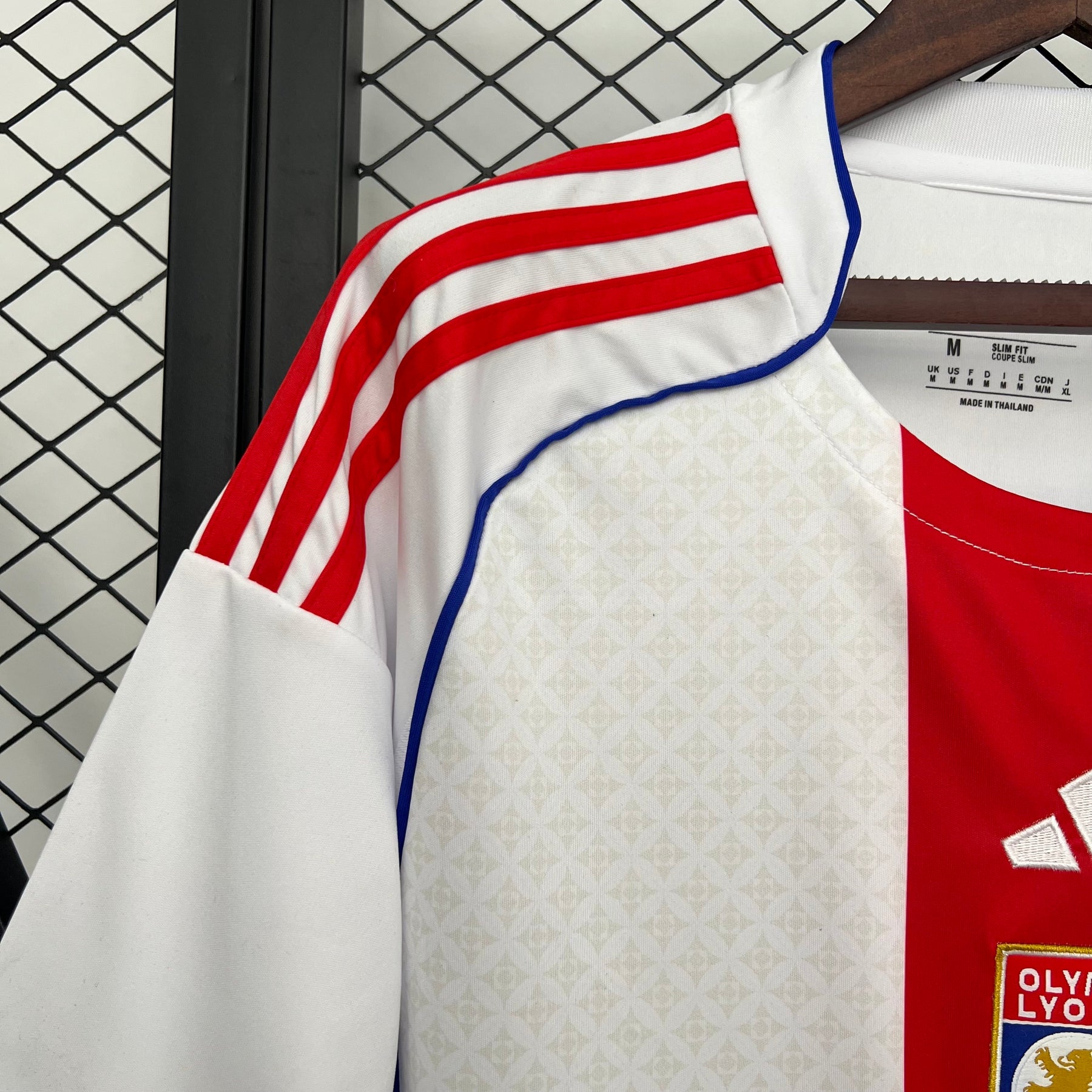 Camisa Lyon Home 25/26 - Adidas - Torcedor - Masculina