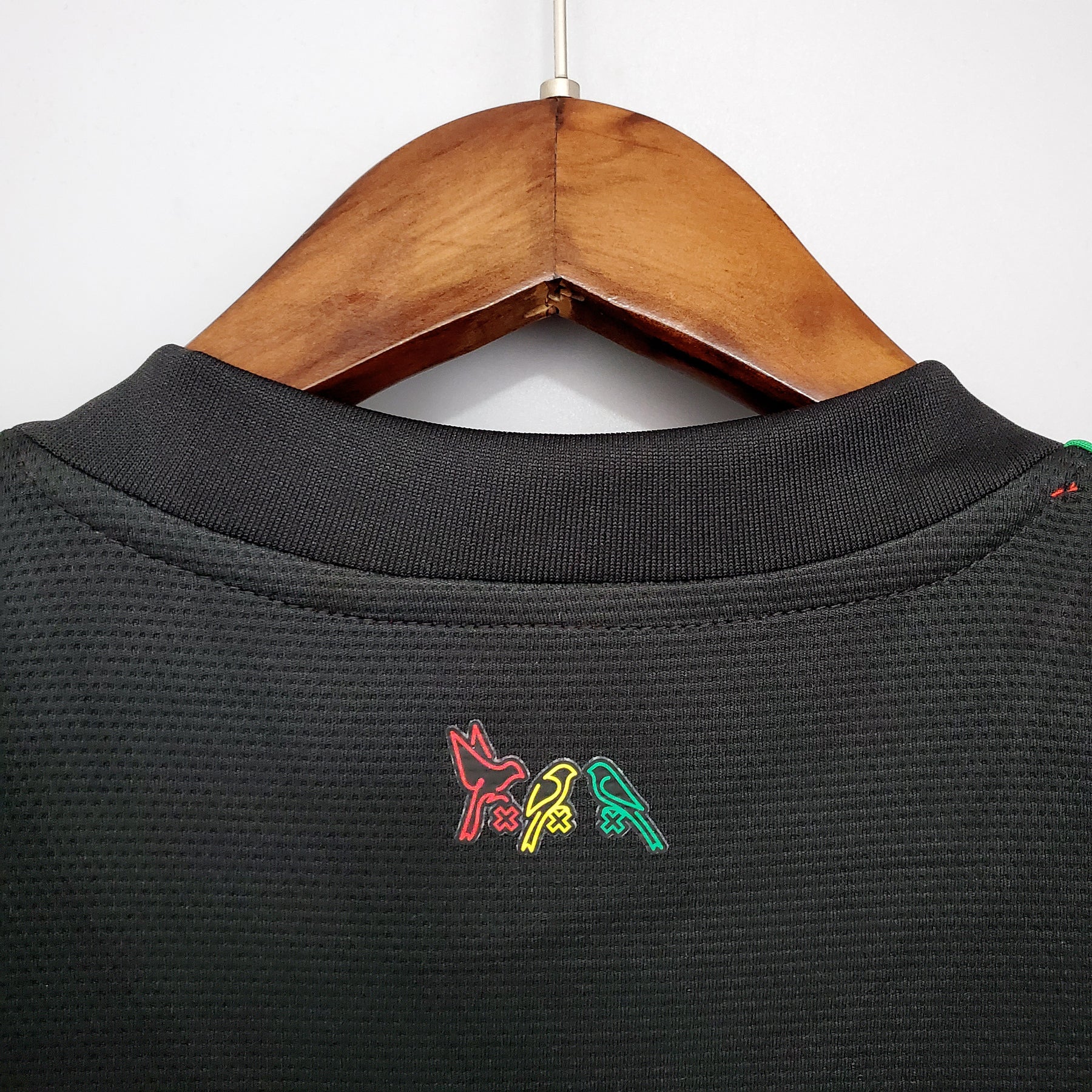 Camisa Ajax Retrô 21/22 - Three Little Birds - Adidas