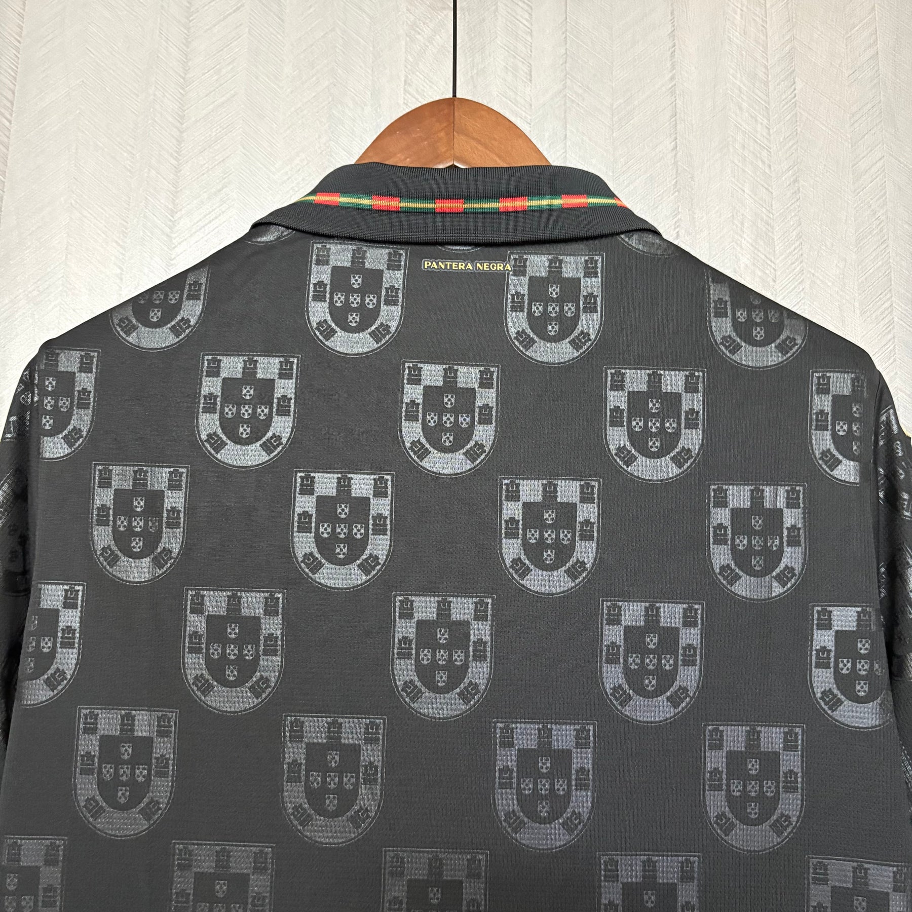 Camisa Portugal - Ediçao Especial Pantera Negra -  2026 - Puma - Torcedor Masculina