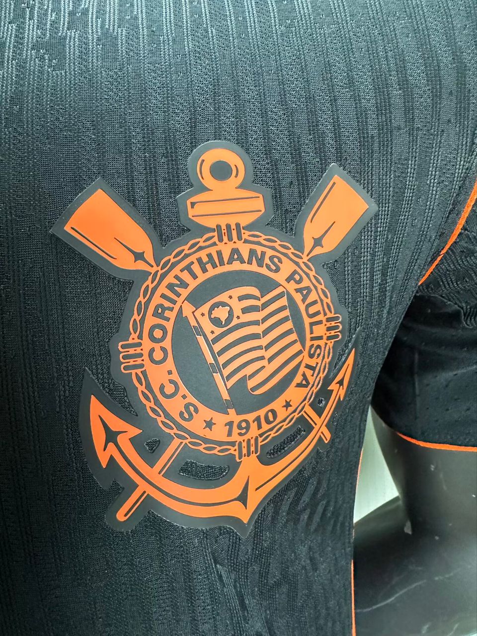 [PRÉ VENDA] Camisa Corinthians III 25/26 Torcedor - Nike Total 90 - Masculina - Preto com Laranja